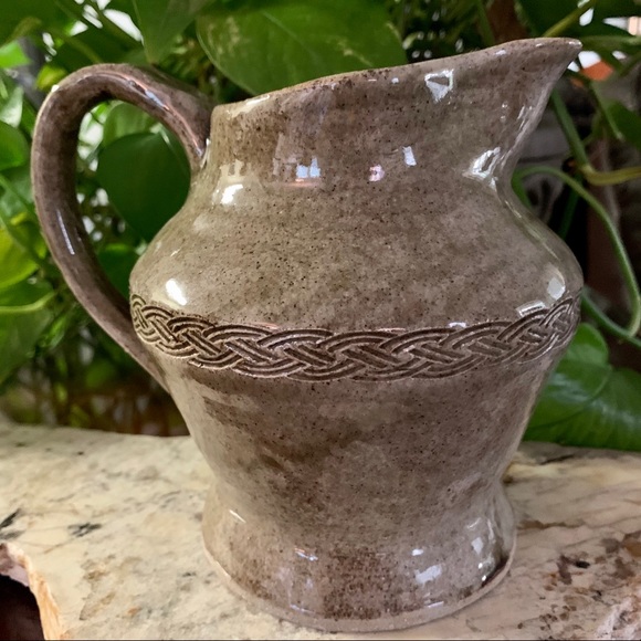 Hand thrown pottery- gorgeous pitcher - Picture 4 of 11